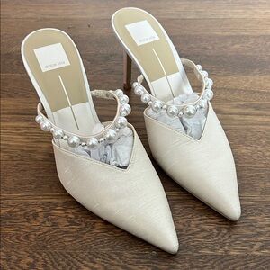 Dolce Vita Cream Kanika Pearl Heel